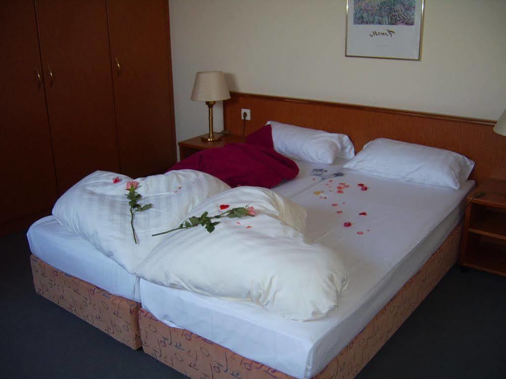 Hotel Residenz לימבורגרהוף מראה חיצוני תמונה